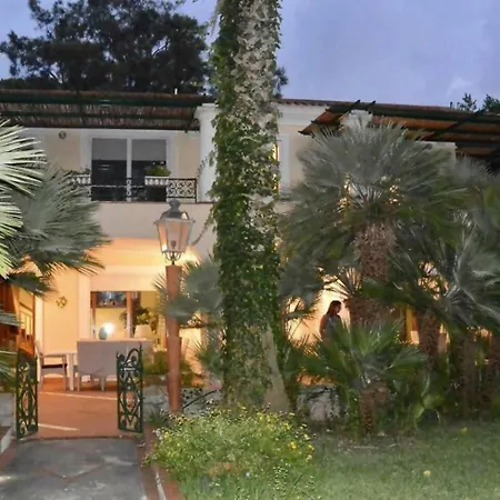 Casa Rossella - Casa Con Giardino By Italianhost Villa *