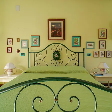 Villa Casa Rossella - Casa Con Giardino By Italianhost