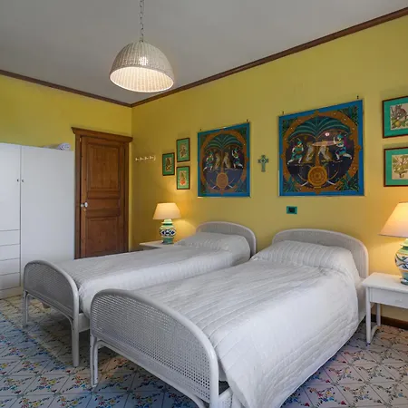 Casa Rossella Casa Con Giardino By Italianhost Capri