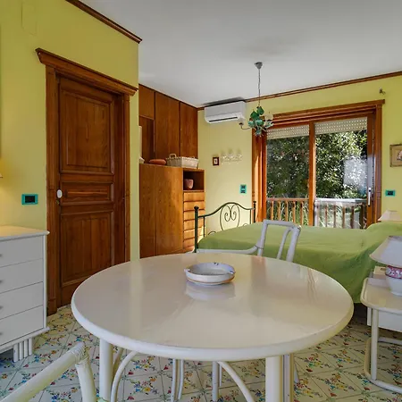 Casa Rossella Casa Con Giardino By Italianhost * Capri