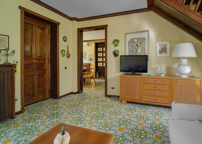 Casa Rossella - Casa Con Giardino By Italianhost *