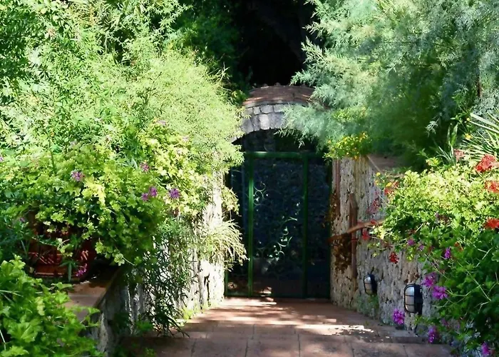 Casa Rossella - Casa Con Giardino By Italianhost Villa